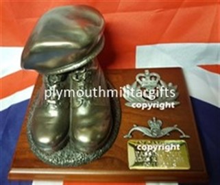 RN Officer Submariner Presentation Boot & Beret Figure Mahogany base